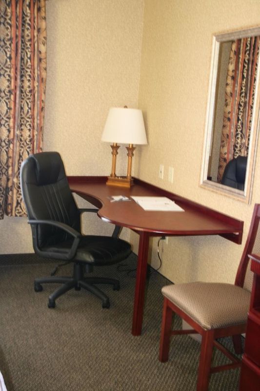 Hampton Inn & Suites Toledo-Perrysburg Rossford Szoba fotó