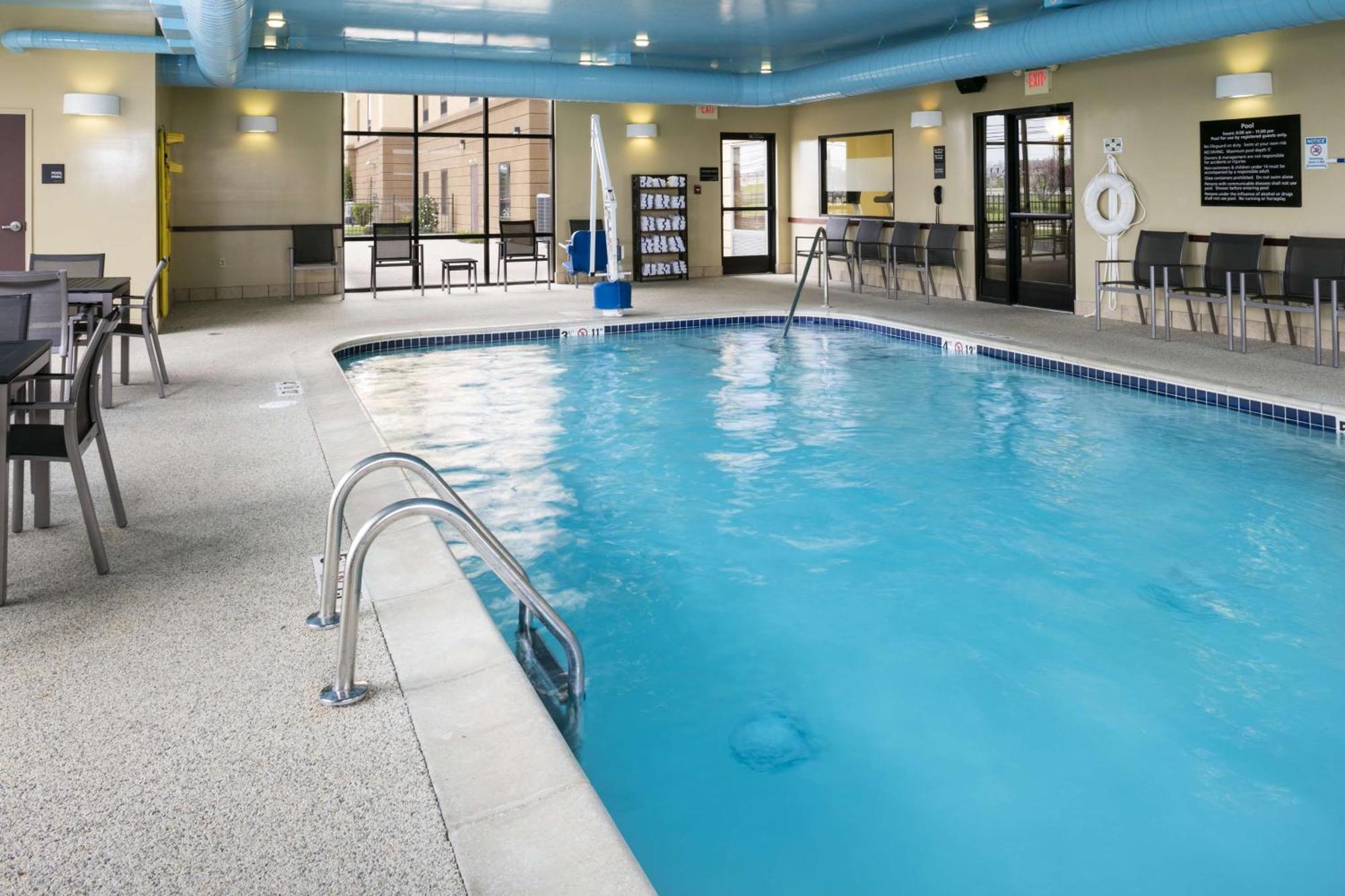 Hampton Inn & Suites Toledo-Perrysburg Rossford Kültér fotó